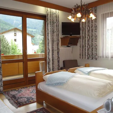 Aparthotel & Steinwender 4*